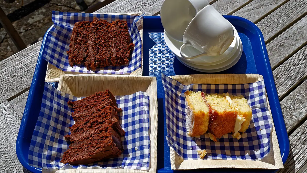 Bakery & Café bakes